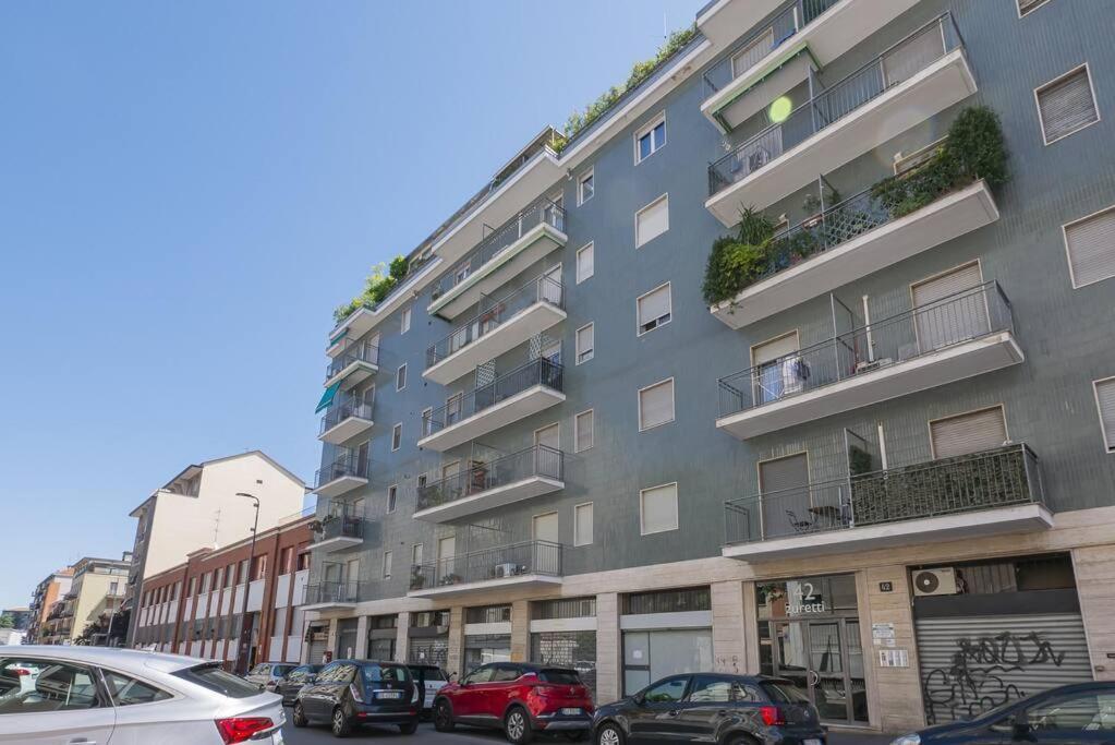 Youhosty - Zuretti42 Apartment Milan Exterior photo